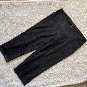 Athleta Capri Black Leggings